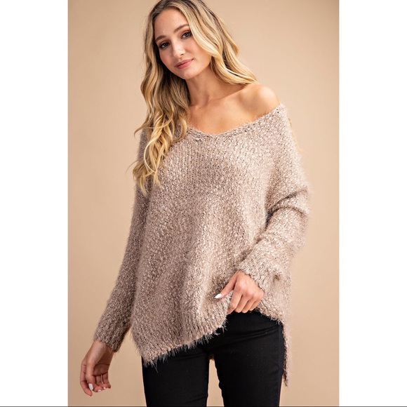 BOUTIQUE CLOSING MAKE AN OFFER - Picture 2 of 6